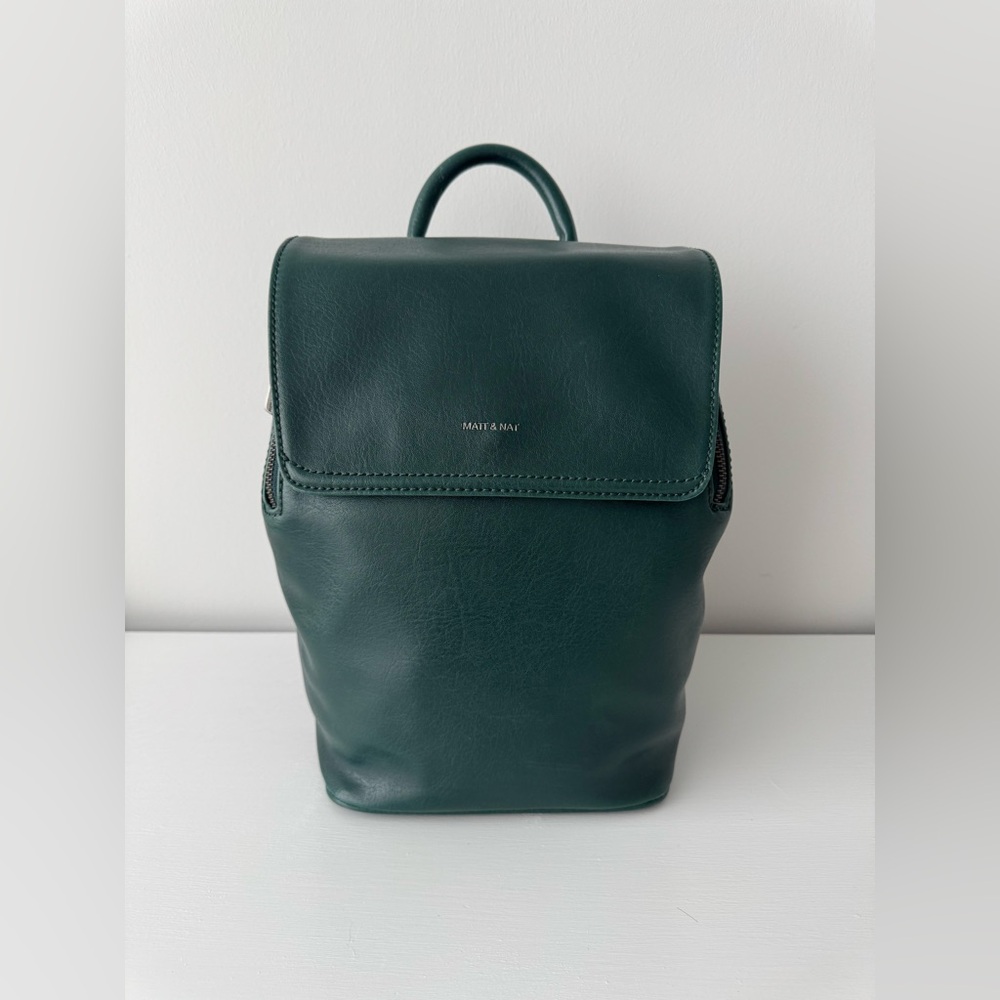 Matt & Nat - small green fabi backpack